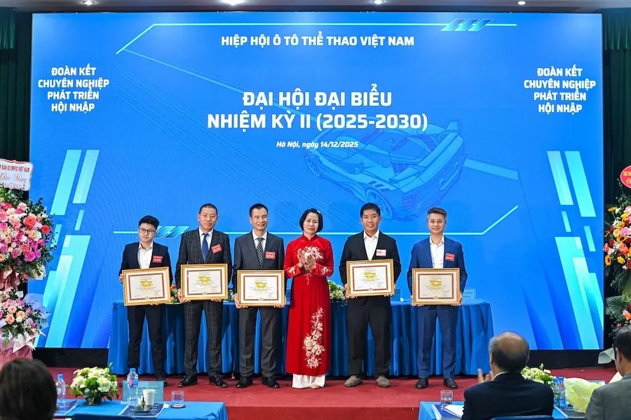 Các cá nhận được nhận Bằng khen của Uỷ ban Olympic Việt Nam